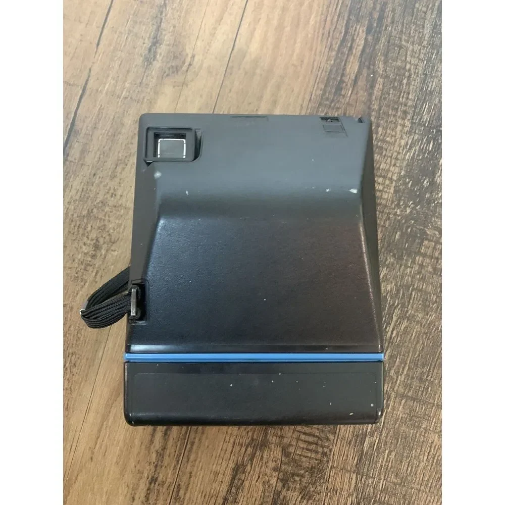 Vintage Kodak EK6 Instant Camera -‎ Polaroid type. UNTESTED